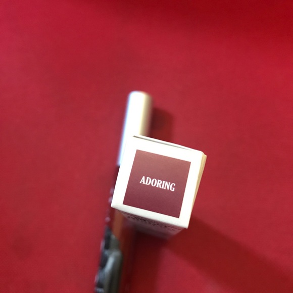 Thebalm Meet Matt(e) Hughes adoring - Picture 2 of 2